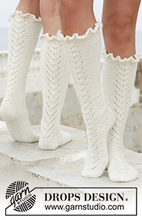 Mid-Calf Socks / DROPS 112-7